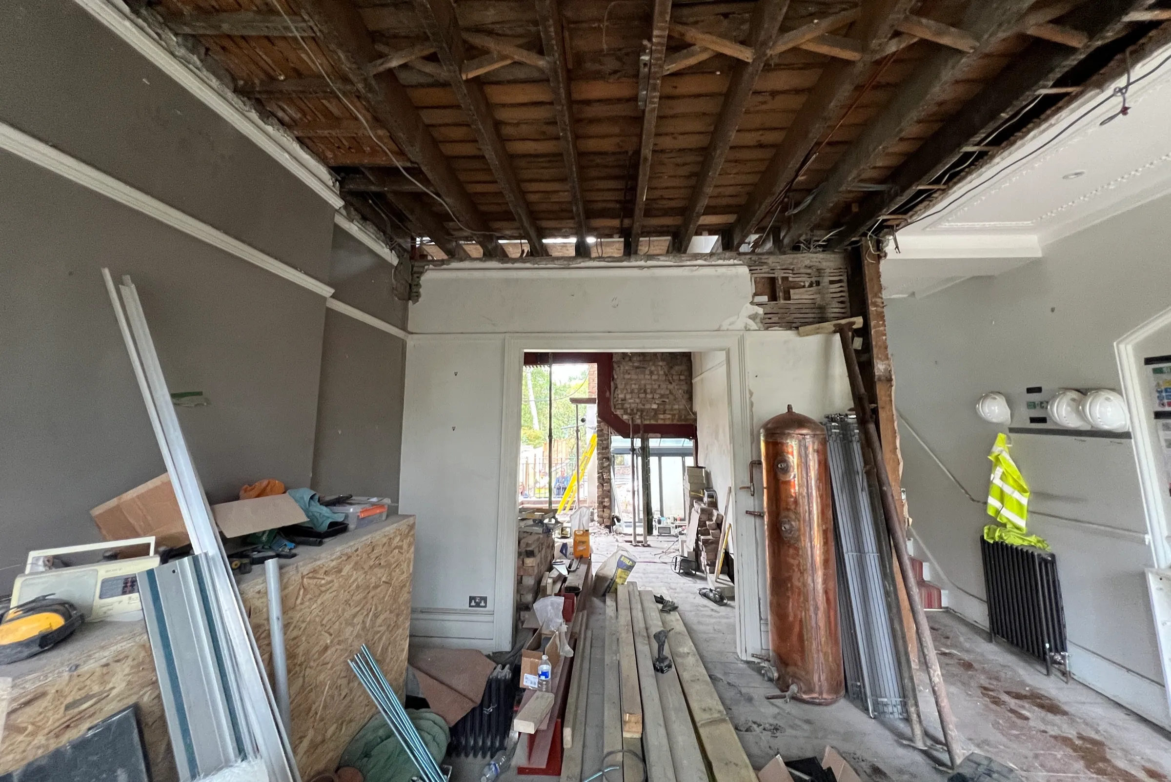 Restored Victorian family home in Tufnell Park with oriel windows